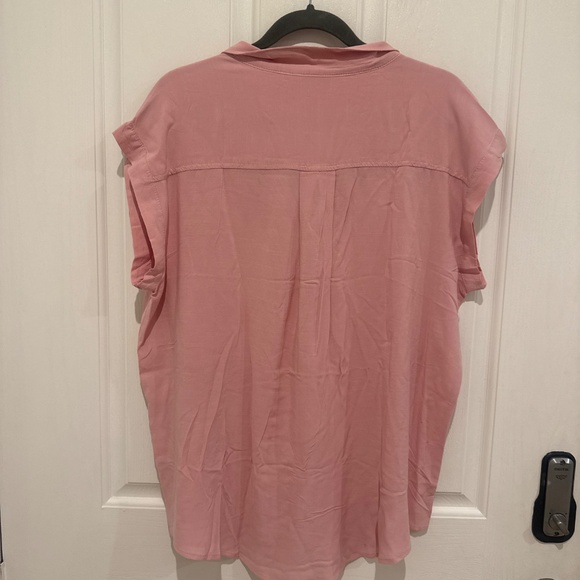 J.A.C.H.S. Girlfriend Women’s Cap Sleeve Button-Front Top - Picture 6 of 7